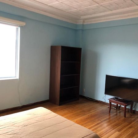 Check Inn Bed And Breakfast Cuenca Rum bild
