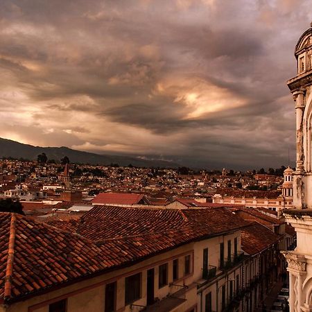 Check Inn Bed And Breakfast Cuenca Exteriör bild