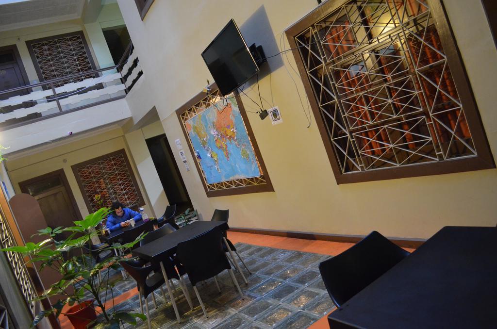 Check Inn Bed And Breakfast Cuenca Exteriör bild