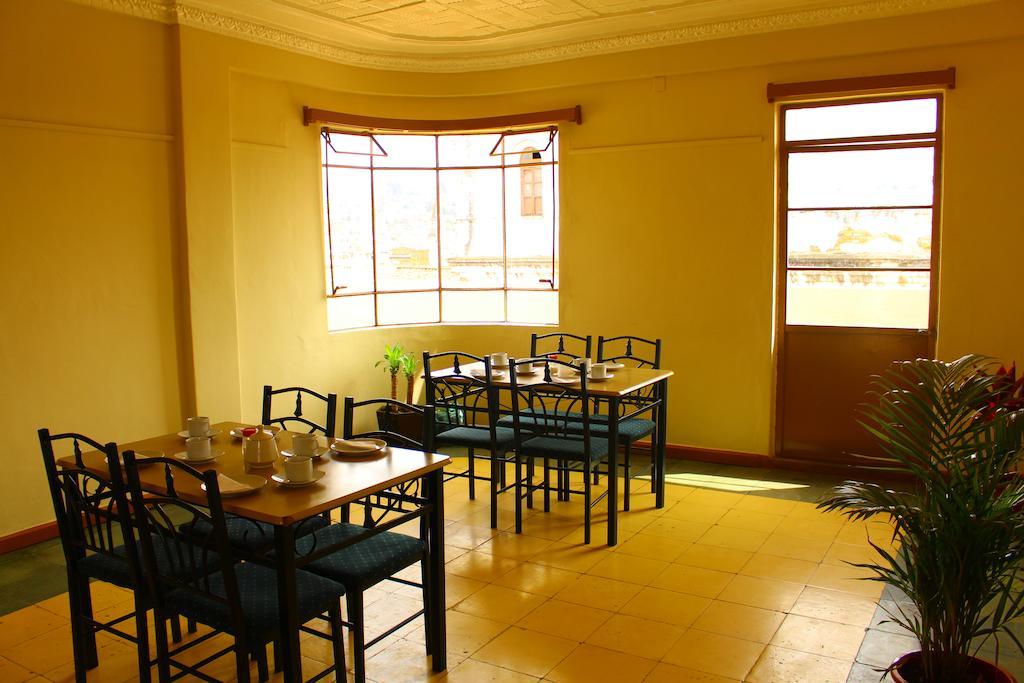 Check Inn Bed And Breakfast Cuenca Exteriör bild
